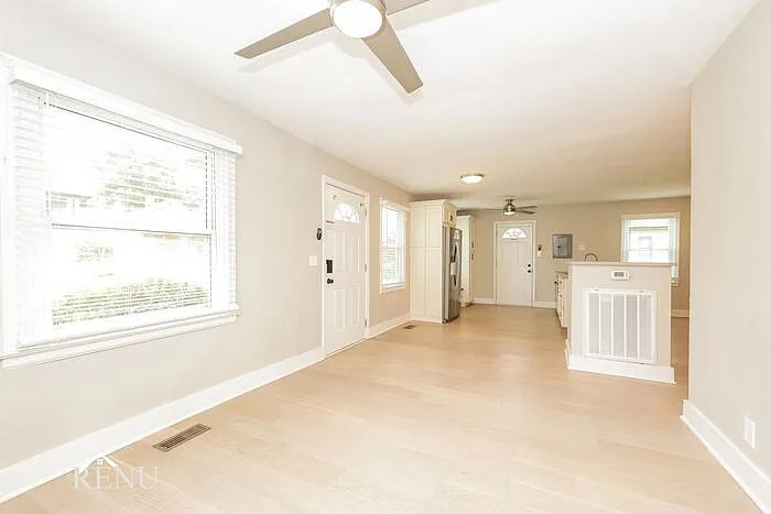 2 bed, 2.0 bath, 1250 sqft, $2,125 — Photo 4