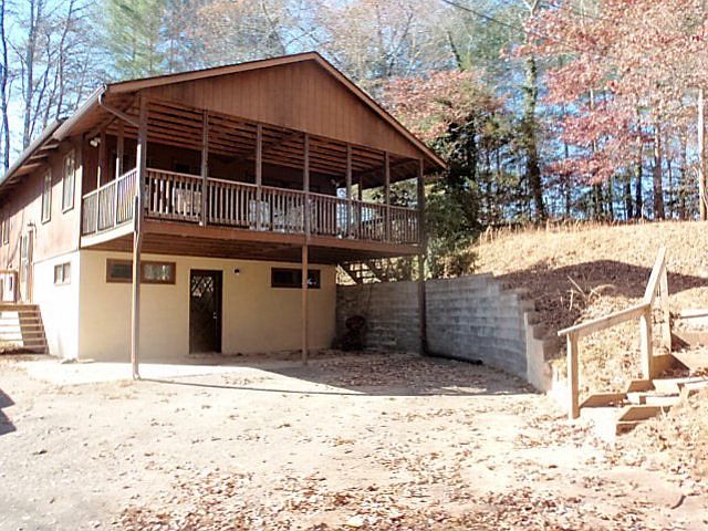 1st image of 380 Rivercrest Dr