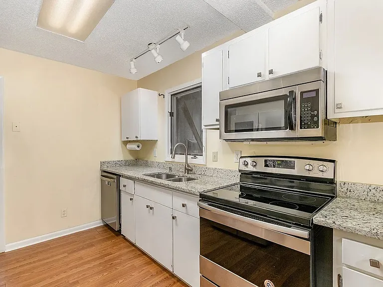 205 Spring St #1 — Photo 13