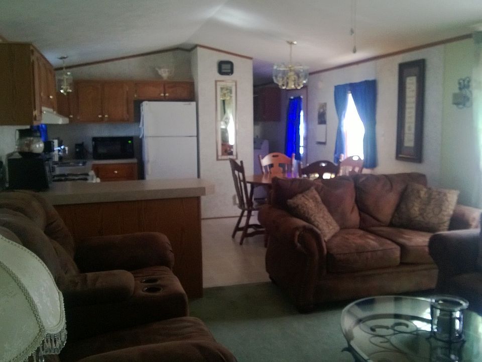 2nd image of 10 Estelle Dr