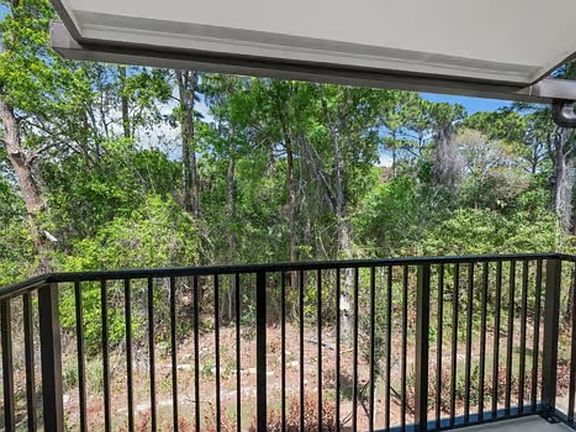 4th image of 3174 Oleander Ave