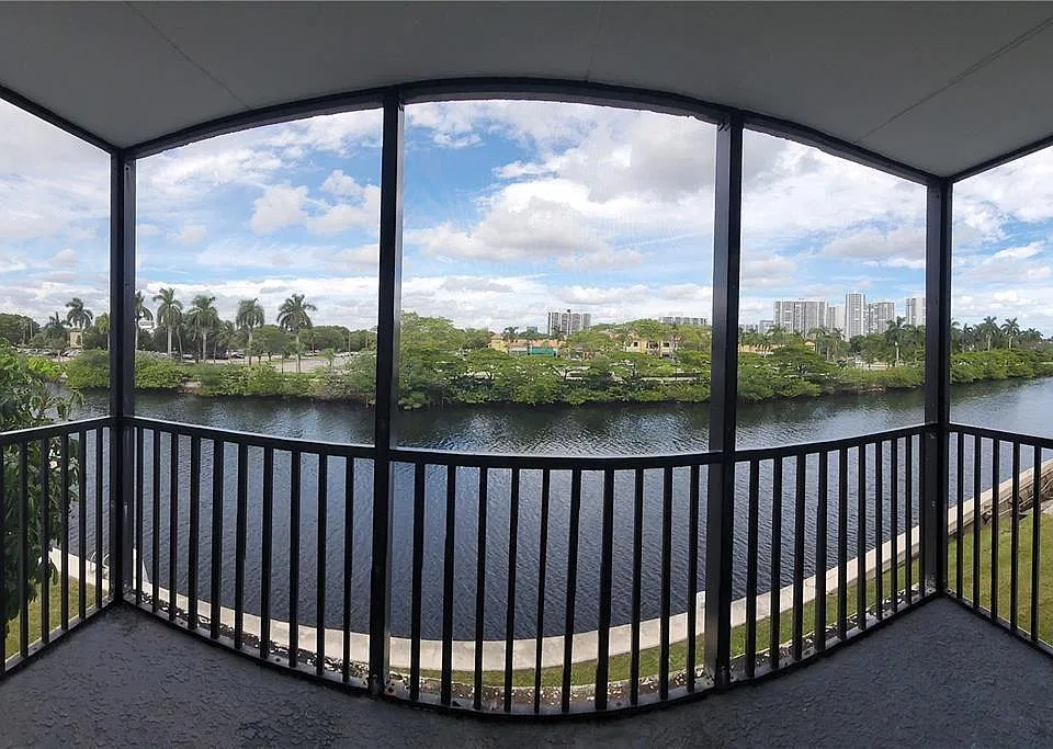 3475 N Country Club Dr #319