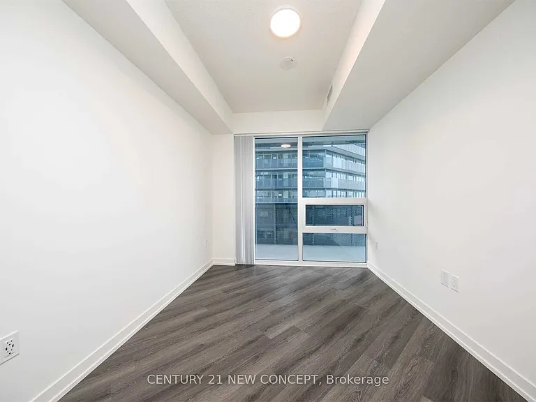 138 Downes St N #3816 — Photo 17