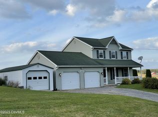 6805 Paradise Rd, Milton, PA 17847