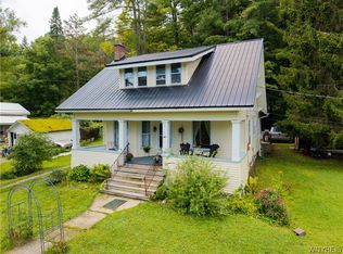81 Wyoming St, Warsaw, NY 14569