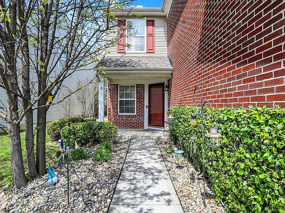 4th image of 8116 Barksdale Way