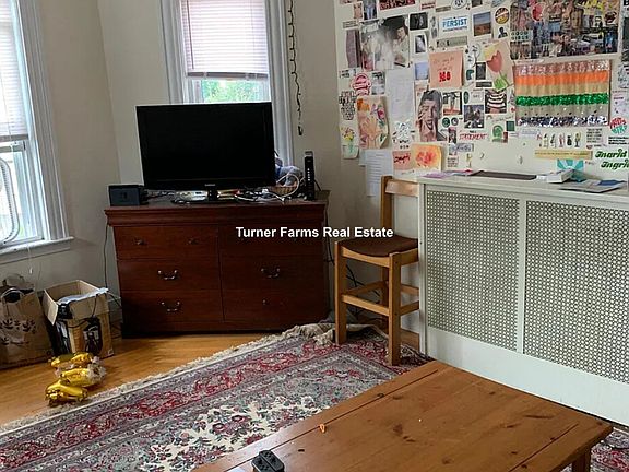 3rd image of 21 Orchard St #2