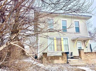 307 E Briggs Ave, Fairfield, IA 52556