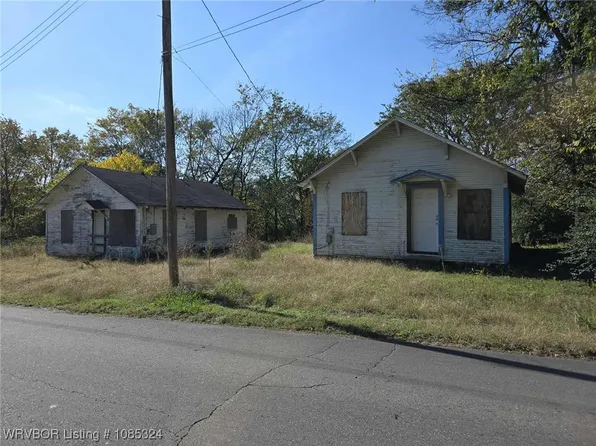 604-606 S 5th St, Paris, AR 72855