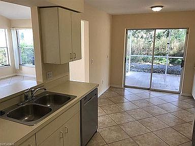 5th image of 15044 Cloverdale Dr