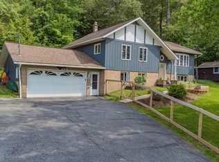 1002 S Barre Rd, Barre, VT 05641