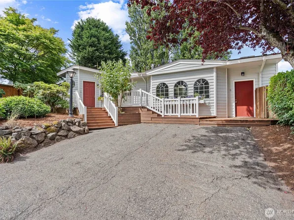 30225 5th Avenue S, Federal Way, WA 98003