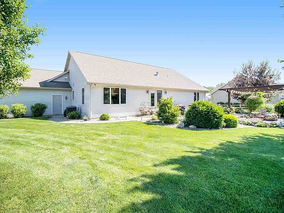 3rd image of 30910 Refuge Dr