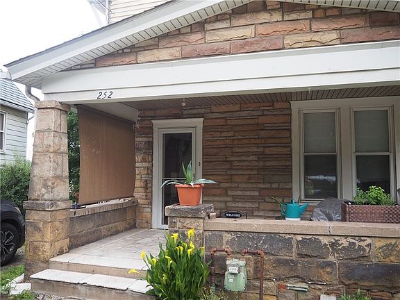 2nd image of 252 Roosevelt Blvd