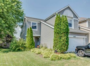 1460 N Pembroke Dr, South Elgin, IL 60177