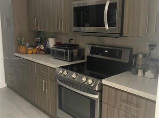 301 Bonaventure Blvd APT 8, Weston, FL 33326