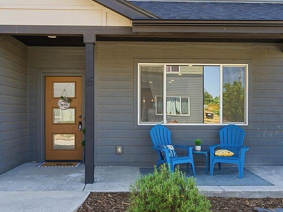 4th image of 2726 Barnstormer St #6