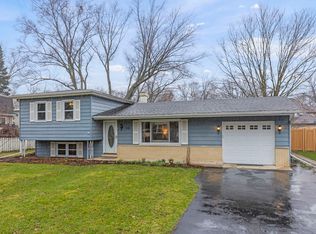22W558 Tamarack Dr, Glen Ellyn, IL