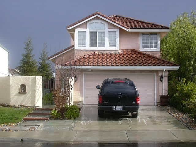 1st image of 680 Loyola Way