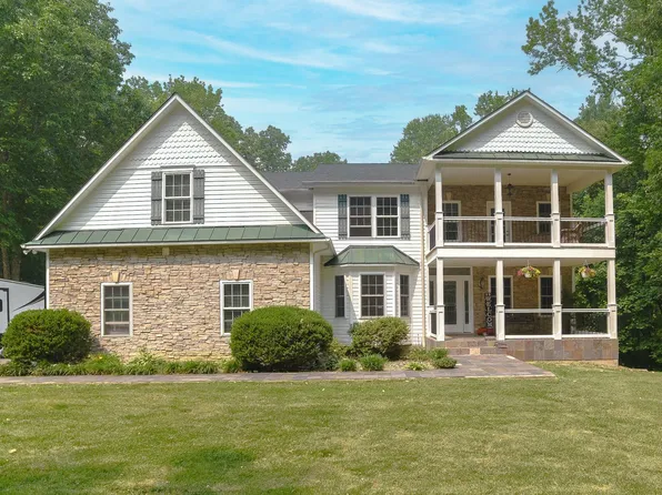 24151 McIntosh Rd, Hollywood, MD 20636