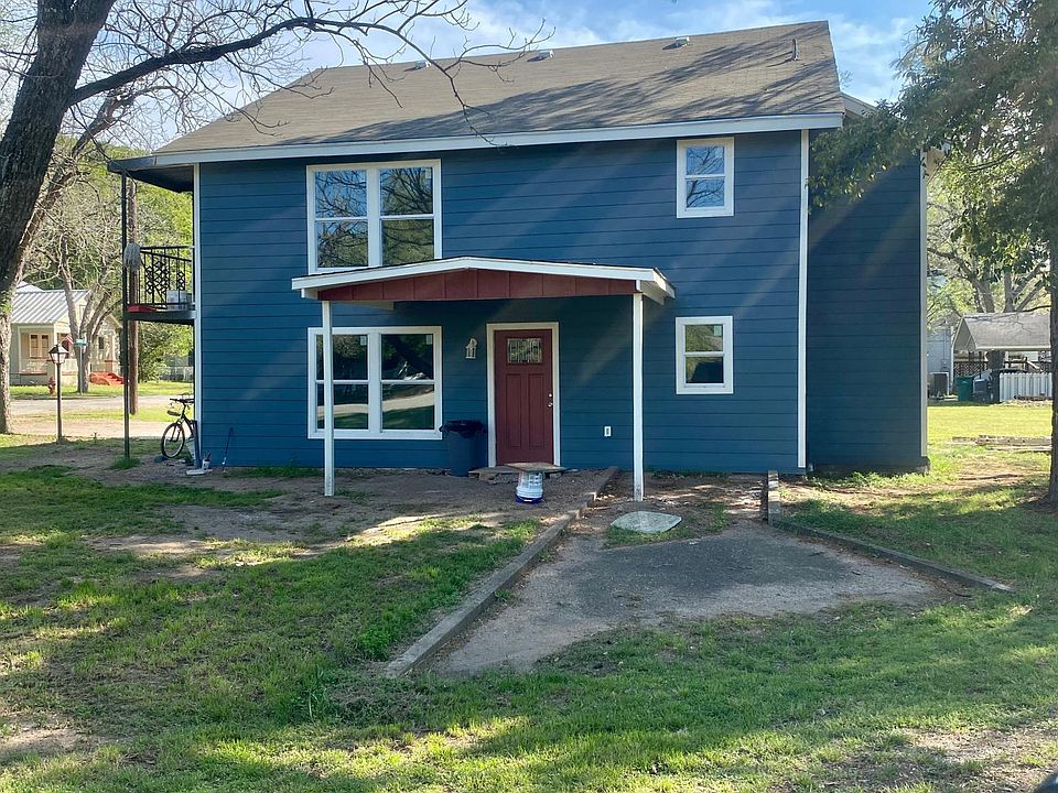 1st image of 809 Burleson St