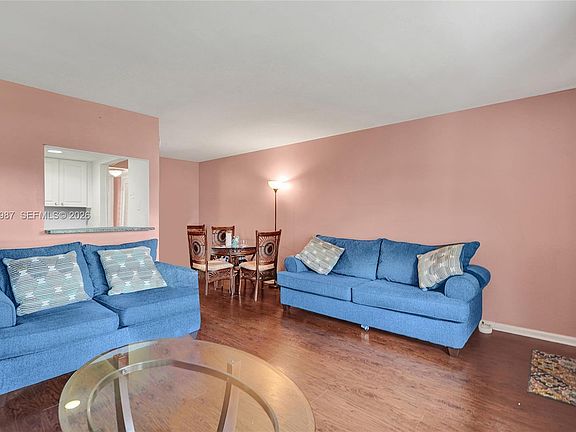 5th image of 511 Fanshaw M #511