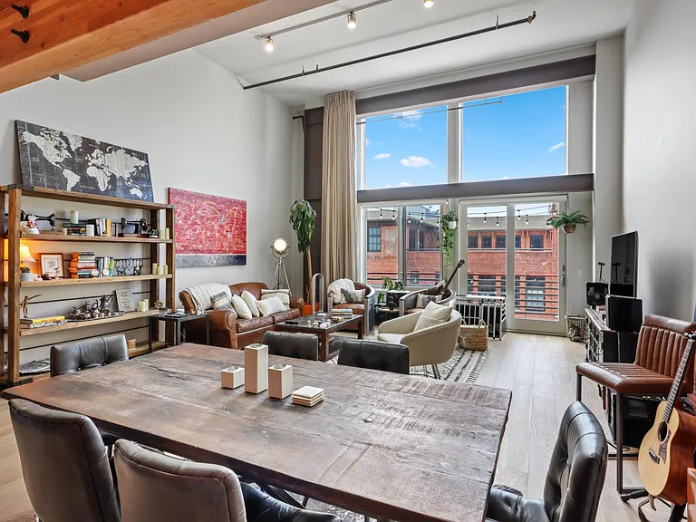 380 10th St #20 — Photo 9