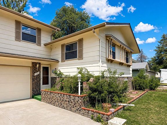 2nd image of 1345 Miramonte Ct