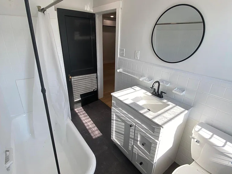 321 Summit St #1 — Photo 12
