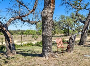 104 Pitchfork Dr, Johnson City, TX 78636