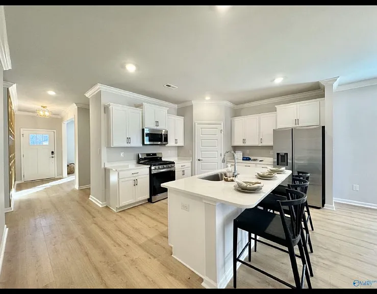 204 Cobbdale Park Dr — Photo 8