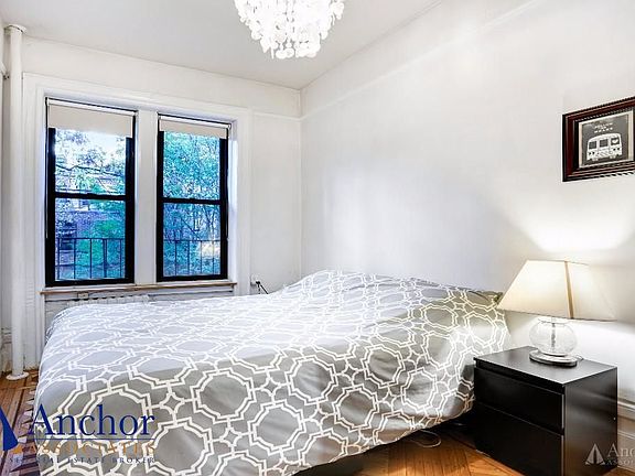 4th image of 145 W 12th St #3