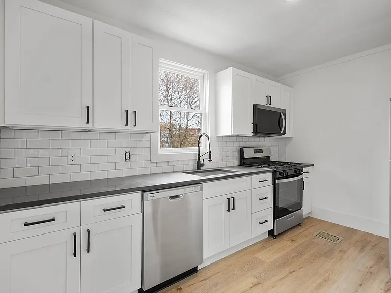 1117 McNeilly Ave — Photo 6