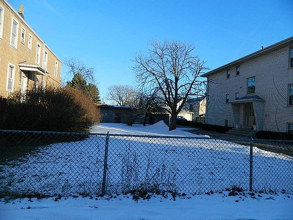 3rd image of 3113 S 49th Ave