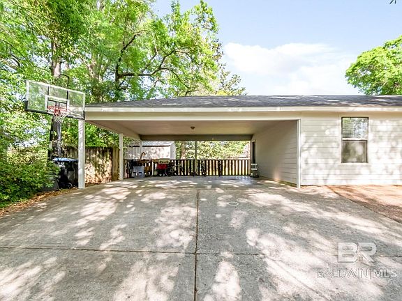 23rd image of 112 Baratara Dr