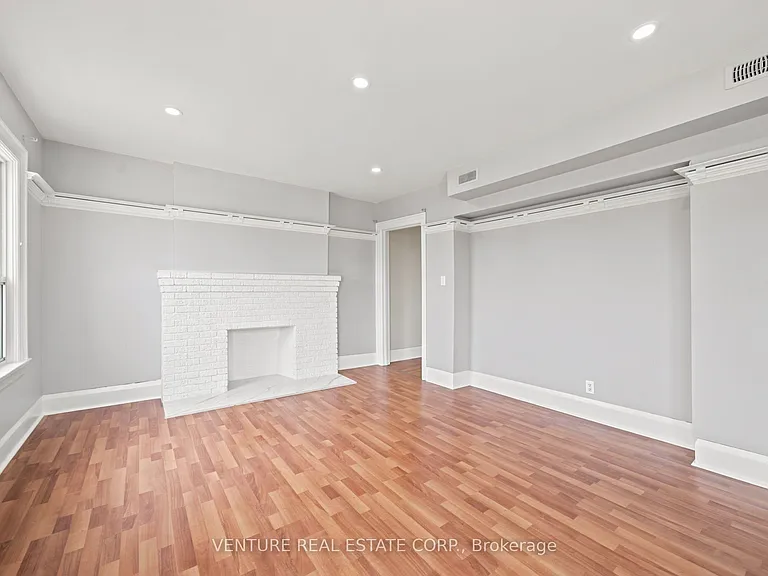 1228 Saint Clair Ave W #3 — Photo 10