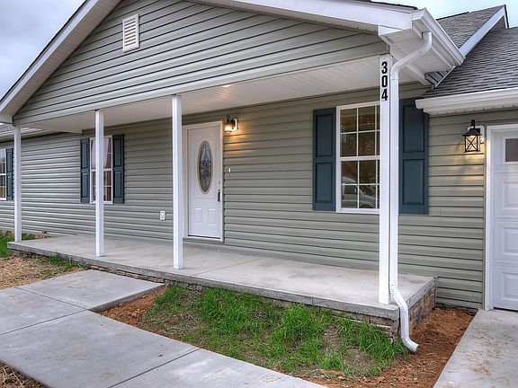 4th image of 304 Riverwood Cir