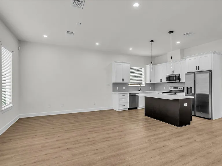 3829 Goodhope St #A — Photo 5