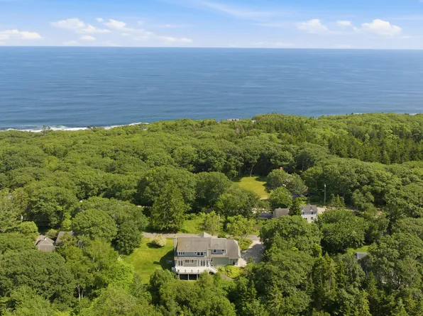 20 Beacon Lane, Cape Elizabeth, ME 04107
