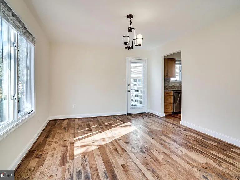 6505 Gretna Green Way — Photo 8