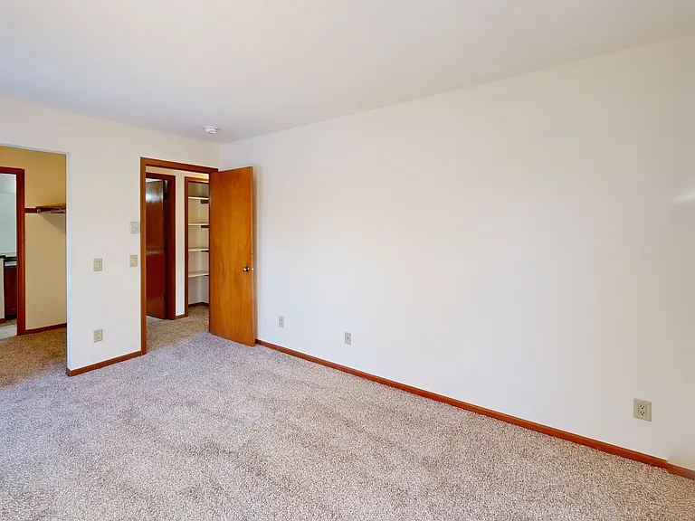 High Point Commons Apartments — Photo 130