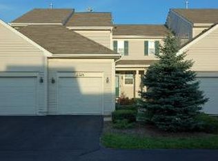 2326 Sheehan Dr, Naperville, IL 60564