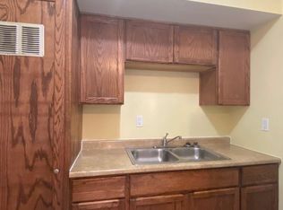 280 E Grace St APT 4, Barstow, CA 92311