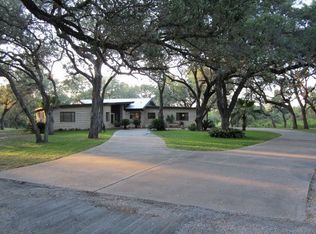 101 Madera Dr, Victoria, TX 77905