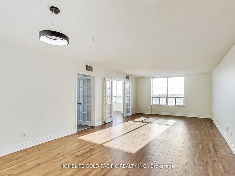 88 Corporate Dr #1604 — Photo 29