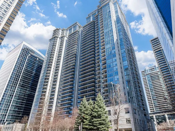 4978 Yonge St, Toronto, ON
