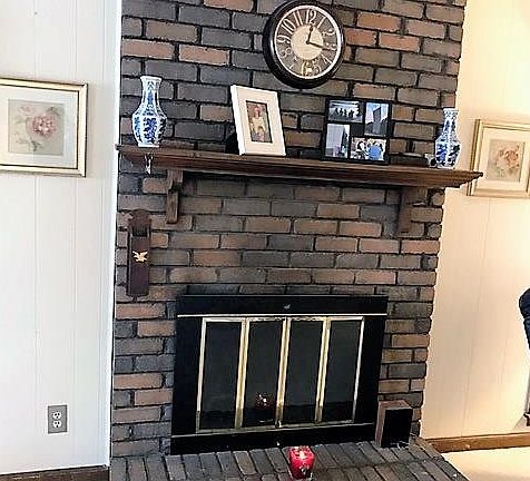 4th image of 2132 E Aberdeen Dr
