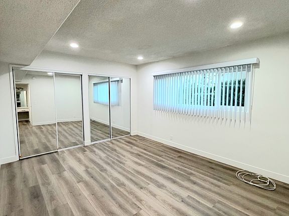 3rd image of 144 S Doheny Dr #1105