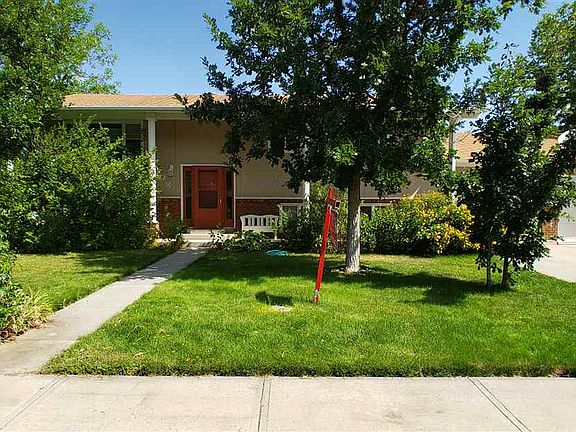 2nd image of 408 Bluebell Ln