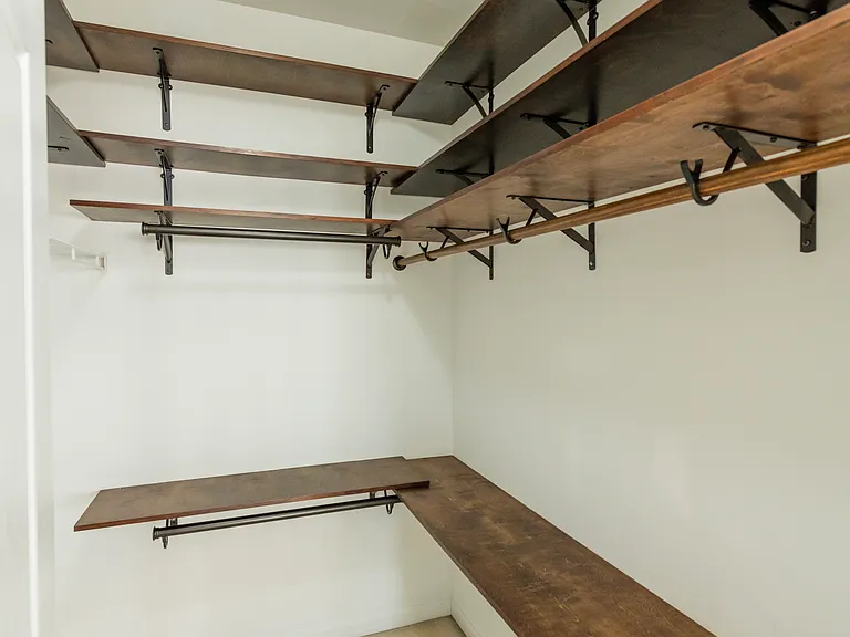 17409 Grant Cottage Dr — Photo 38